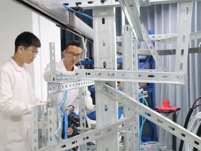 中机智能装备创新研究院与硬汉视频APP官网下载合作达成战略伙伴